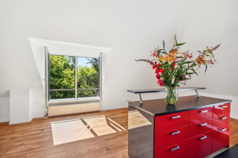 backbone 83773 031 WEB 768x512